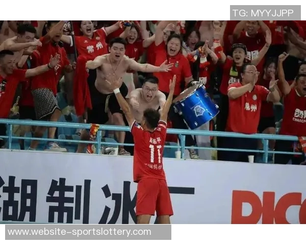 常州队主场进球取得联赛首胜:开启新征程的辉煌瞬间 常州队主场进球取得联赛首胜:开启新征程的辉煌瞬间