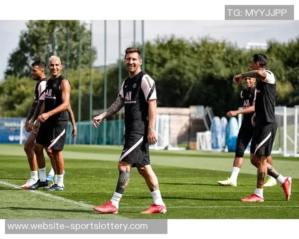 佩德里重回训练场,复出在即!巴萨球迷翘首以盼